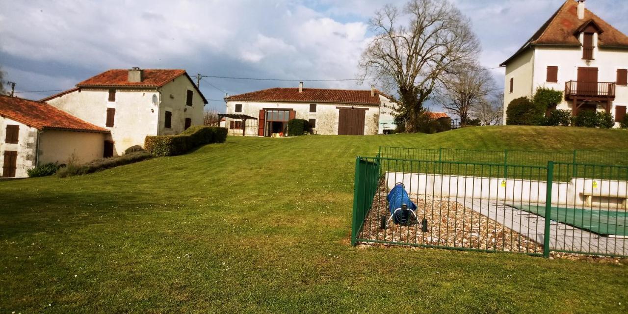 La Tranquillite, Coutancie Villa Nanteuil-Auriac-de-Bourzac ภายนอก รูปภาพ